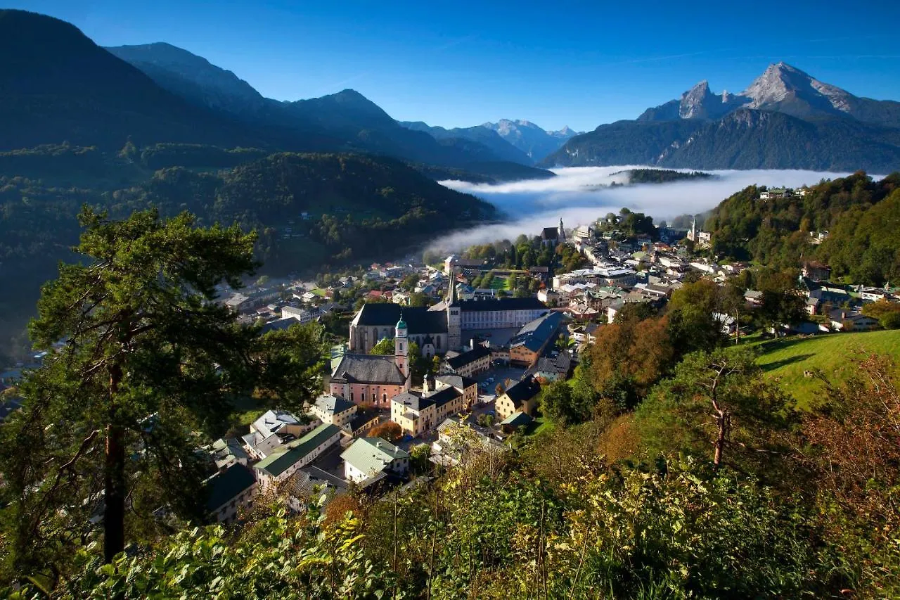 Ferienwohnungen Weiherbach - Hallenbad Berchtesgaden
